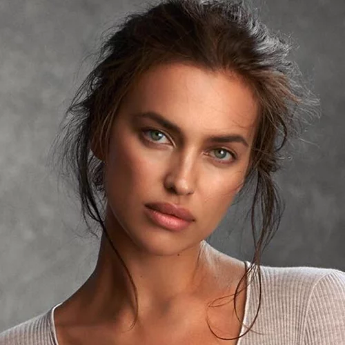 Irina Shayk | Φορά τις πιο hot μπότες της σεζόν