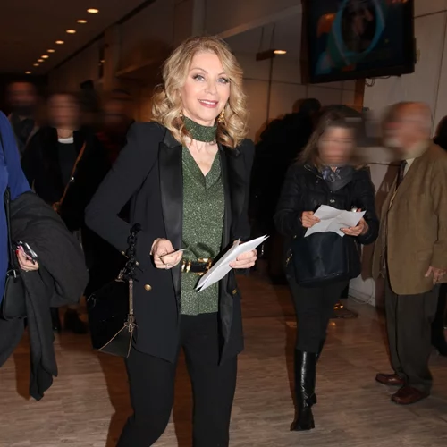 Έλλη Στάη: Πού την εντόπισε ο φωτογραφικός φακός;