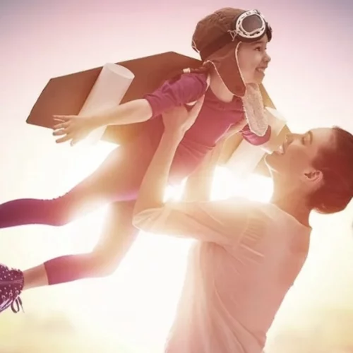 Για να δείξεις στα παιδιά σου τον κόσμο πρέπει να σηκωθείς από τον καναπέ