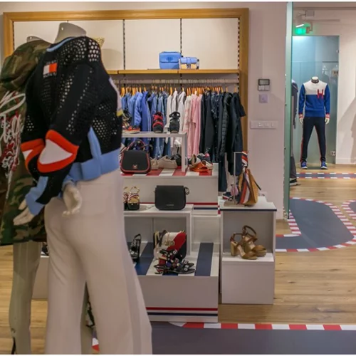 Oι νέες συλλογές Tommy Hilfiger μάς κάνουν να ανυπομονούμε ΗΔΗ για την άνοιξη