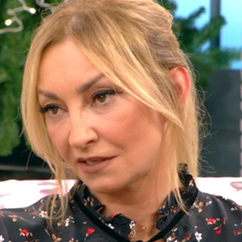 Ρούλα Ρέβη | Η συγκλονιστική εξομολόγηση για τις δύσκολες στιγμές στην εγκυμοσύνη