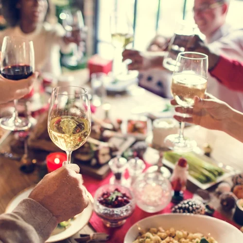 Μάθαμε τι τρώει η διαιτολόγος στις γιορτές (και το μυστικό για να μη πάρεις κιλά!)