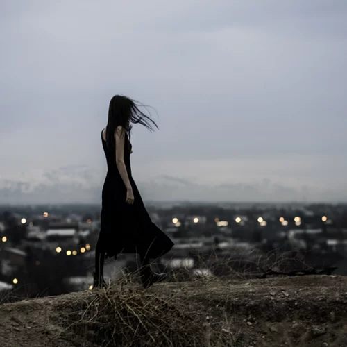 Aνάλυσέ Το | Η κατάθλιψη δεν είναι τίποτε άλλο από την τιμωρία του εαυτού σου