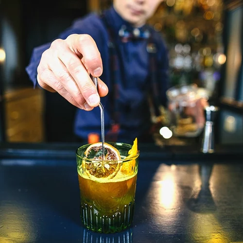 'Εξι τέλεια sour cocktails για ψαγμένους φίλους του ποτού