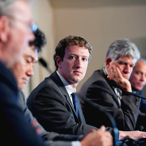 Το ίδιο το Facebook παραδέχεται ότι μάλλον κάνει κακό στην υγεία σου