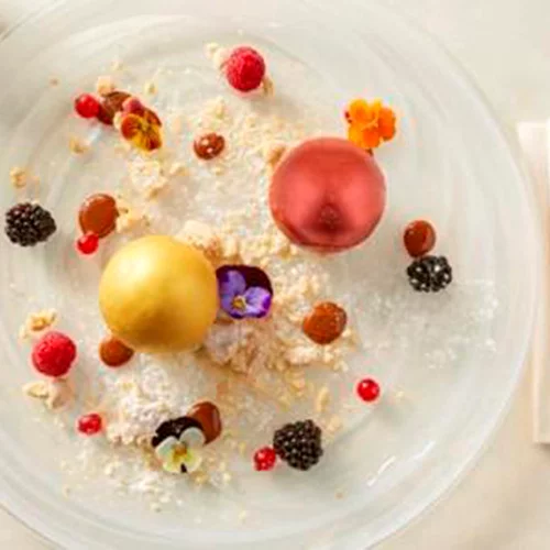 Το ξενοδοχείο Τιτάνια σε προσκαλεί να απολαύσεις τις πιο μαγικές γεύσεις