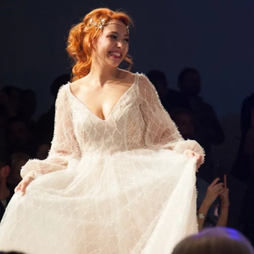 H beauty editor ντύθηκε νύφη: Όλες οι λεπτομέρειες για το νυφικό της χτένισμα