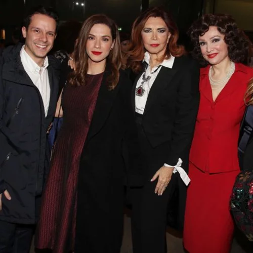 Ποιους είδαμε στην επίσημη πρεμιέρα της παράστασης "Στέλιος Καζαντζίδης - Η ζωή του όλη";