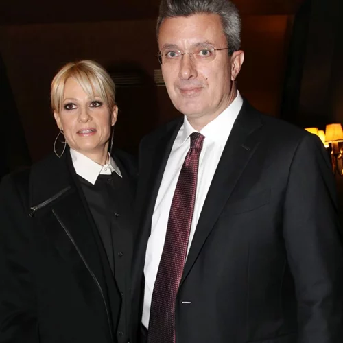 Νίκος Χατζηνικολάου & Κρίστη Τσολακάκη | Σπάνια θεατρική έξοδος