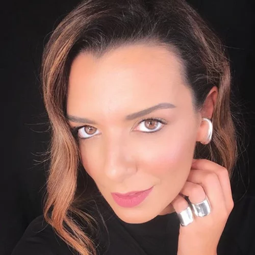 Νικολέττα Ράλλη | Βόλτα στο κέντρο της Αθήνας