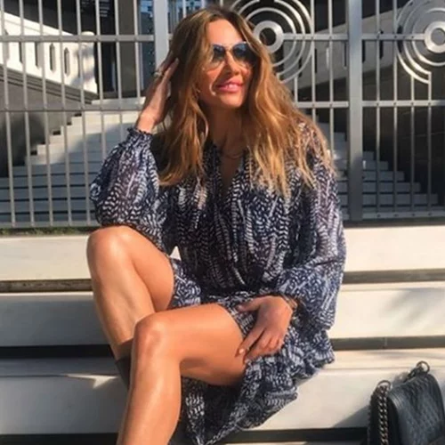 Ελένη Πετρουλάκη | Με εντυπωσιακό look στο κέντρο της Αθήνας