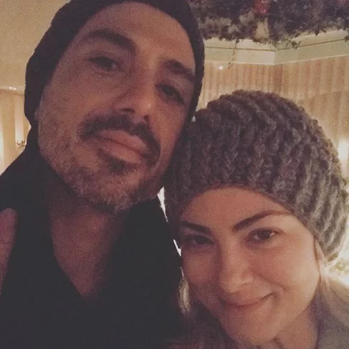 Δέσποινα Καμπούρη | Βόλτα με τον Βαγγέλη Ταρασιάδη και τις δύο κόρες τους