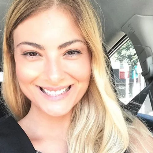 Δέσποινα Καμπούρη | Βόλτα στην Γλυφάδα με την κόρη της