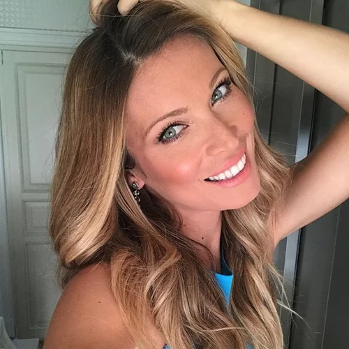 Μαριέττα Χρουσαλά | Με εκπληκτικές αναλογίες λίγες ημέρες μετά την γέννα