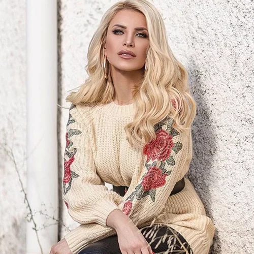 Κατερίνα Καινούργιου | Νυχτοπερπατήματα στο κέντρο της Αθήνας