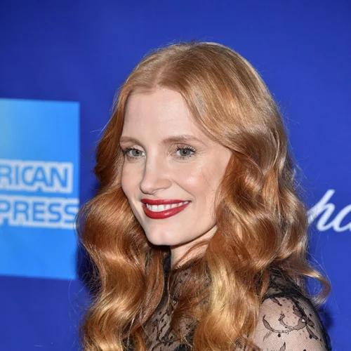 Λατρέψαμε αυτές τις beauty εμφανίσεις και λέμε ότι είναι οι καλύτερες για την αρχή της νέας χρονιάς!