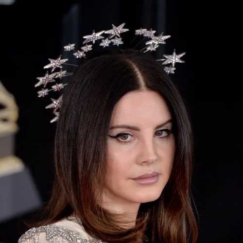 Lana del Rey | Έγινε από μελαχρινή ξανθιά χάρη στο γνωστό τρικ με το λεμόνι