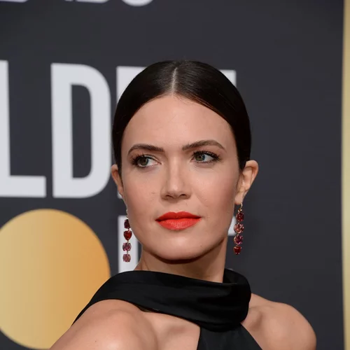 Είναι το πορτοκαλί κραγιόν η νέα beauty μανία; Η Mandy Moore μας δίνει έναν καλό λόγο να το δοκιμάσουμε!