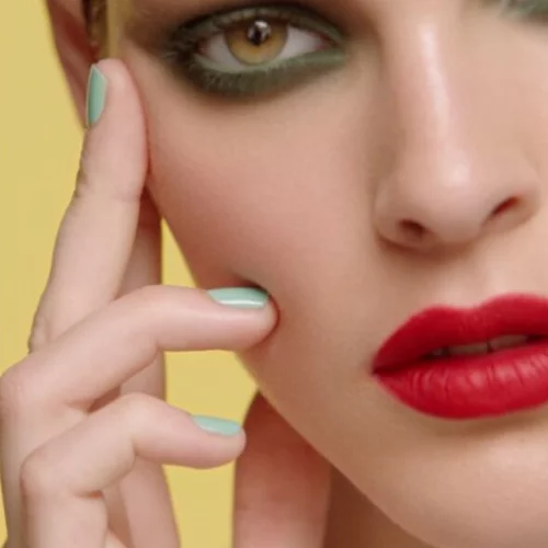 Η CHANEL αποκτά και άλλον λογαριασμό στο Instagram, αυτή την φορά μόνο για την ομορφιά