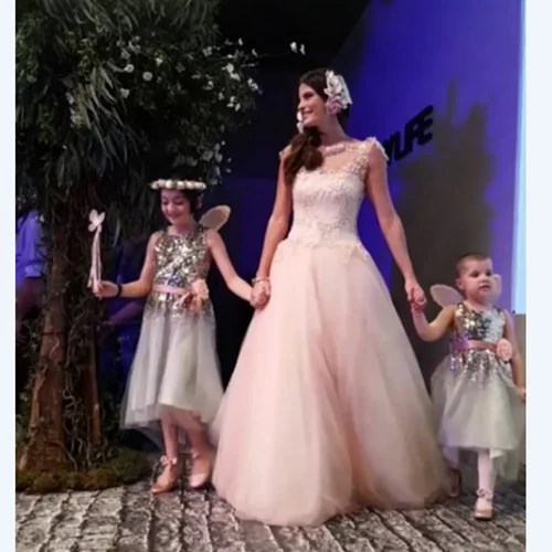 Χριστίνα Μπόμπα | Ντύθηκε νύφη και έκλεψε τις εντυπώσεις στο Yes I Do!