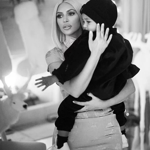 Η Kim Kardashian θέλει να αποκτήσει και τέταρτο παιδί!