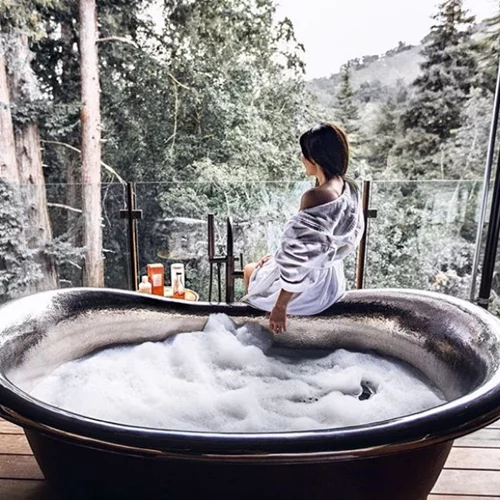 #BathtubGoals | Άνετα θα μέναμε μέσα σε αυτές τις μπανιέρες για ώρες!