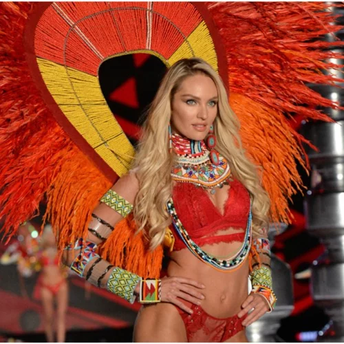 Candice Swanepoel | Μόλις γέννησε!