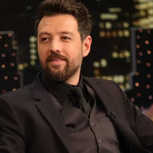 Μάνος Παπαγιάννης | Η πρώτη αντίδραση μετά τις κατηγορίες της Παυλίδου για ξυλοδαρμό