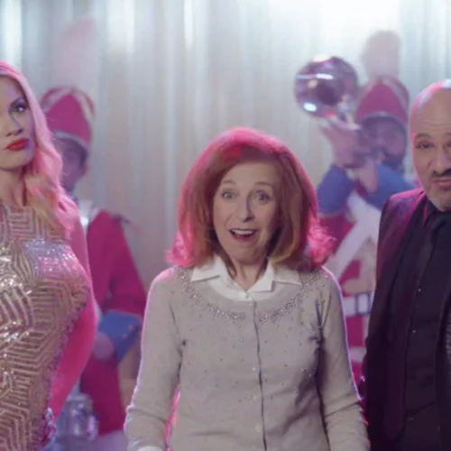 Sunday Live | Το εντυπωσιακό trailer με τη Ζέτα Μακρυπούλια και τον Νίκο Μουτσινά!