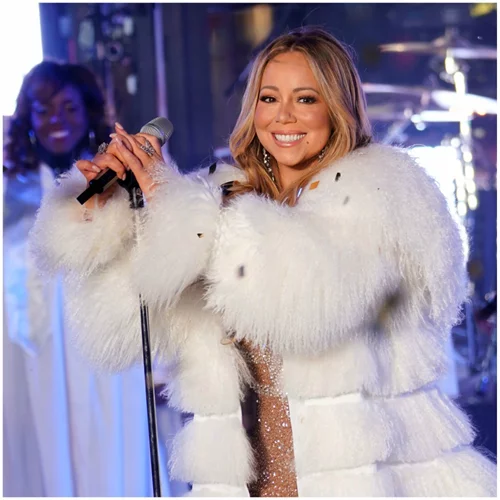 Mariah Carey: Διέκοψε το πρωτοχρονιάτικο show της στη Νέα Υόρκη για τον πιο περίεργο λόγο!