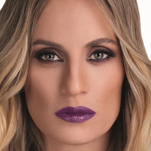 Η Ελεονώρα Μελέτη σού δείχνει τα αγαπημένα της κραγιόν