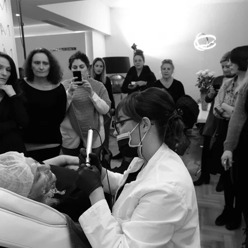 Βρεθήκαμε στο πιο cool beauty event και είδαμε live την πιο εξελιγμένη μέθοδο lifting