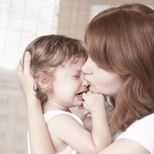 Γιατί είναι OK να αφήνεις το μωρό σου ή το παιδί σου να κλαίει κάποιες φορές