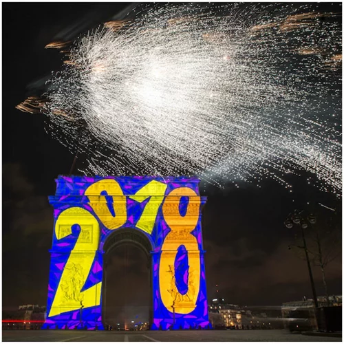 Η φαντασμαγορική υποδοχή του 2018 με πυροτεχνήματα σε όλο τον κόσμο