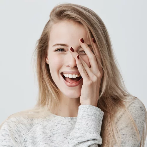 Τα καλύτερα και πιο αστεία quotes για τα νύχια