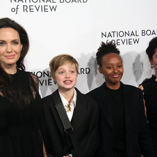 Angelina Jolie | Μαζί με τις κόρες της στο κόκκινο χαλί