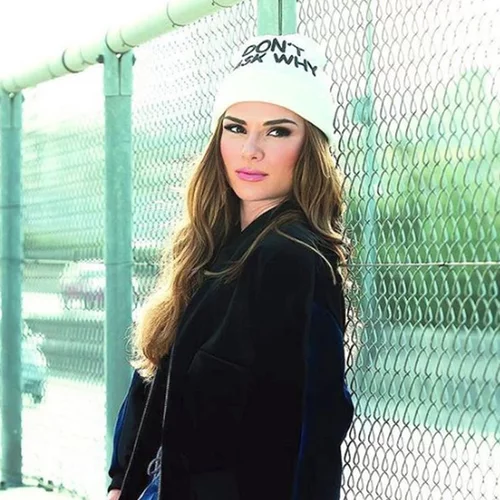 Ελένη Τσολάκη | Ποζάρει χωρίς ίχνος μακιγιάζ!