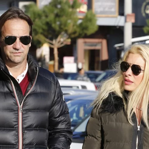 Ελένη Μενεγάκη | Βόλτα και shopping με τον Ματέο στην Γλυφάδα