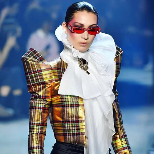 Bella Hadid | Δίνει την καλύτερη απάντηση στο bodyshaming