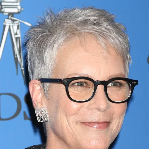 Jamie Lee Curtis | Επιστρέφει ως Laurie Strode στο sequel της ταινίας Halloween