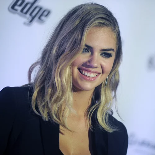 Kate Upton | Κατηγορεί για σεξουαλική παρενόχληση τον ιδρυτή της Guess!