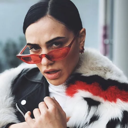 Κόνι Μεταξά | Γυμναστική μαζί με την μητέρα και τις φίλες της