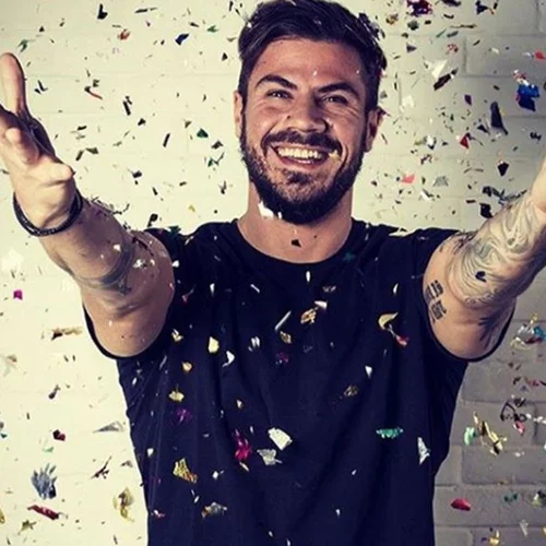 Άκης Πετρετζίκης | Ταξίδι στη Νέα Υόρκη