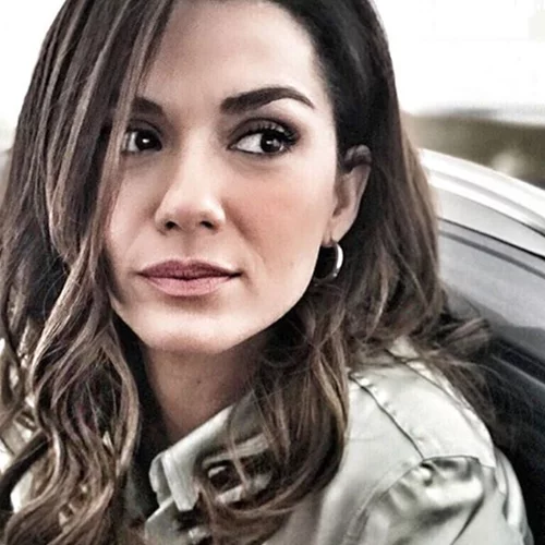 Βάσω Λασκαράκη | Ποζάρει στον φακό πιο ανανεωμένη από ποτέ!