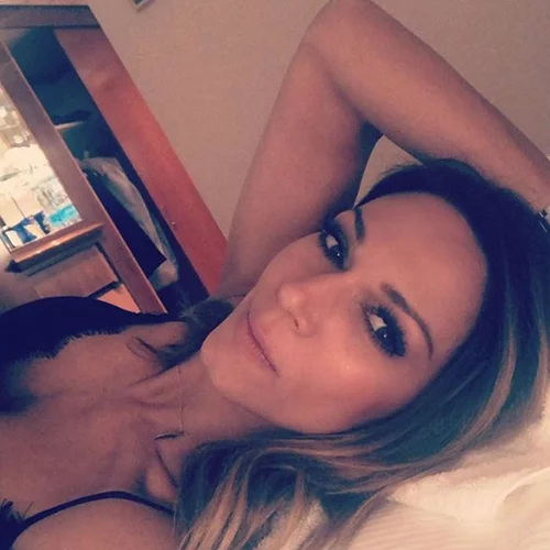 Έλλη Κοκκίνου | Βραδινή έξοδος με φίλες