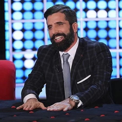 Θανάσης Βισκαδουράκης | Ο γιος του τον είπε "μπαμπά" για πρώτη φορά!