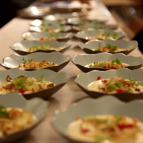 Bites & Wine | Το νέο "παιδί" του Λευτέρη Λαζάρου