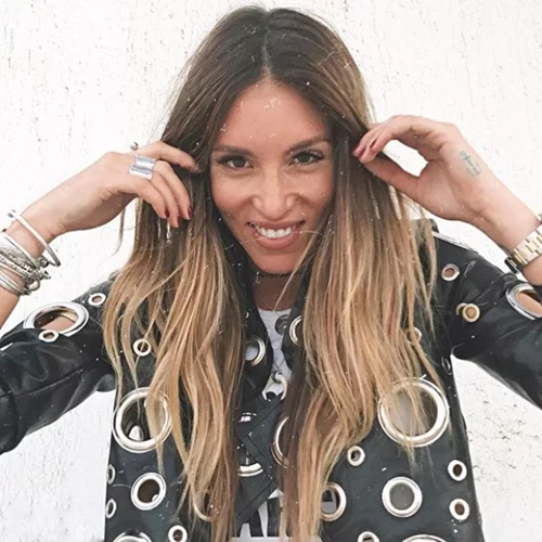 Αθηνά Οικονομάκου | Έφτασε 700.000 followers και τους ευχαρίστησε με αυτό το post!