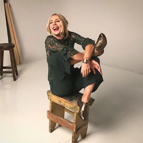 Σμαράγδα Καρύδη | Θυμάσαι πώς ήταν το μακρινό 2001;