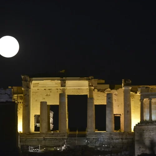 Το Super blue blood mood μάγεψε την Ελλάδα